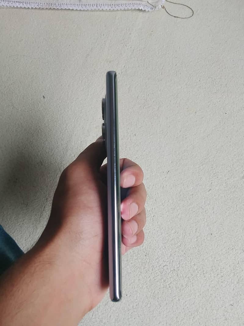 Redmi Note 14 Pro 4