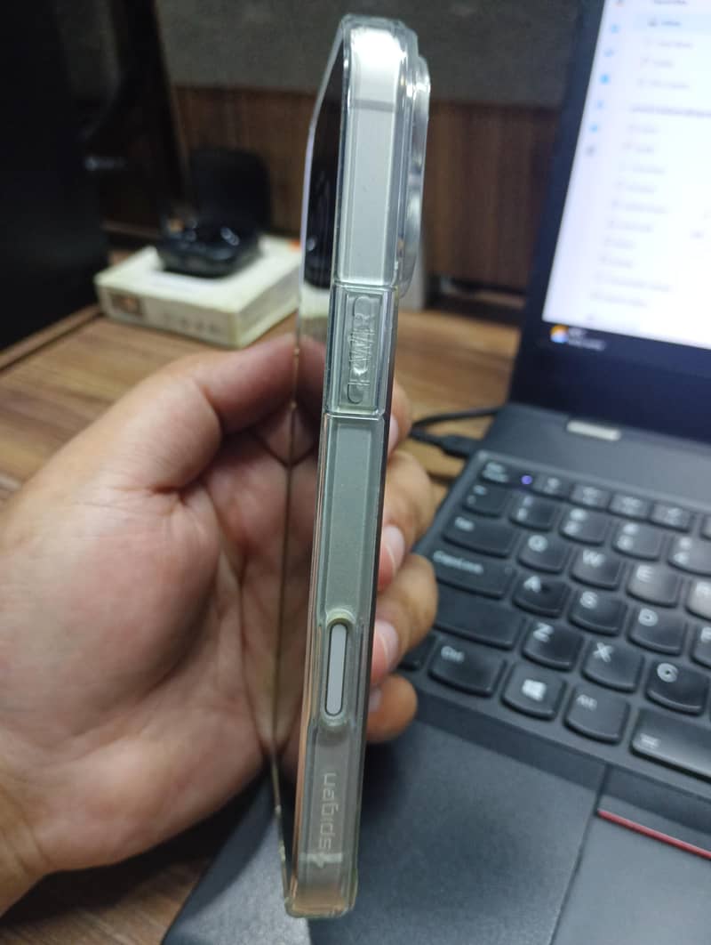 Apple iPhone 17 Pro Max 2
