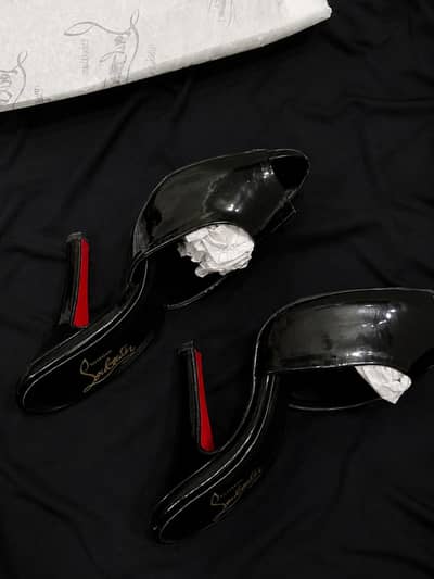 Christian Louboutin Heels – Brand New – Size 8