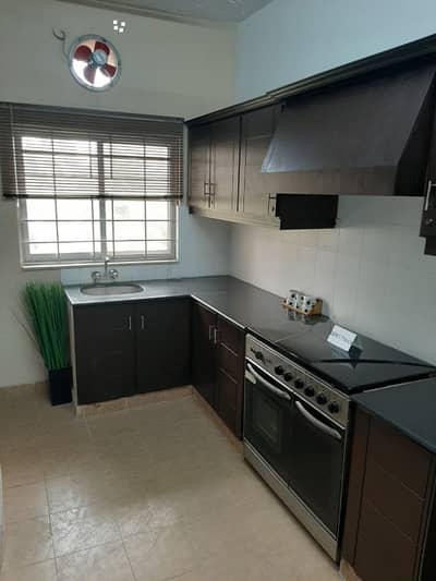 5 MARLA 2 BEDROOM APARTMENT AVAILABLE FOR RENT