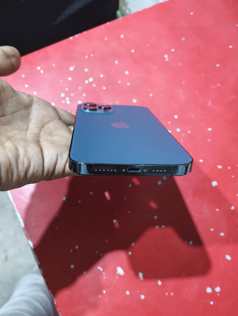 Apple iPhone 12 Pro Max 2