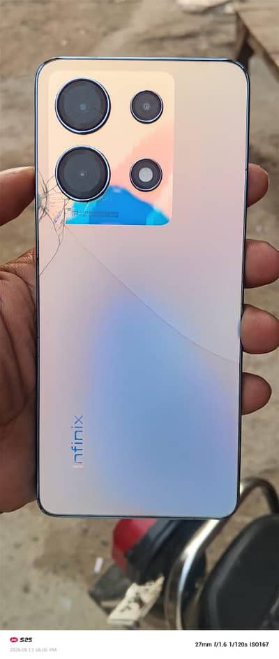 Infinix Note 30