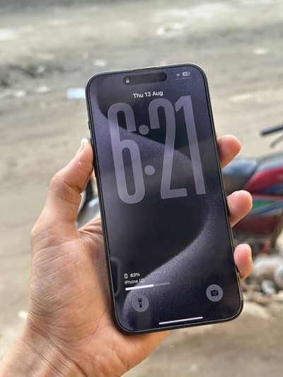 iPhone 15 Pro Max 256GB JV | Black | Like New | 86% BH