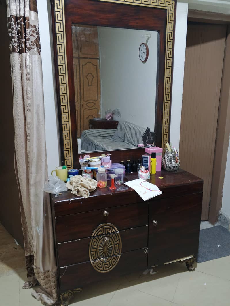 Dressing and Side tables 1