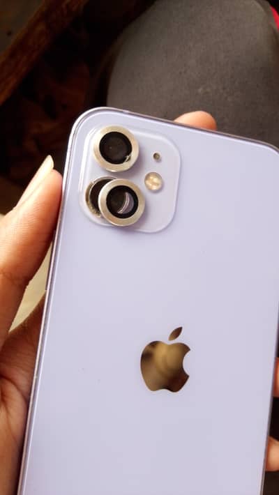 Apple iPhone 12