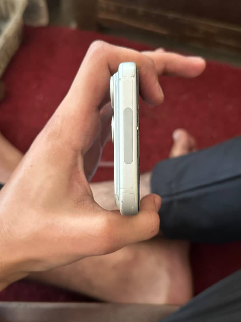 Apple iPhone 17 Pro Max 3