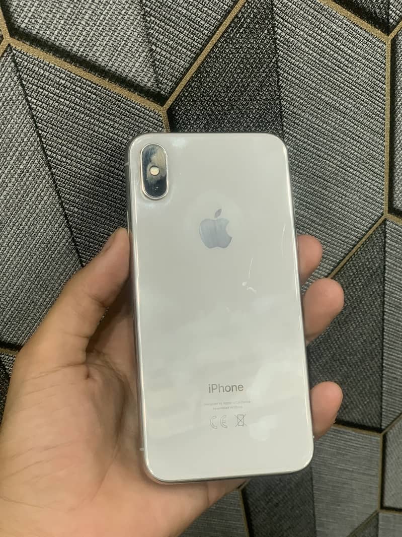 Apple iPhone X 3