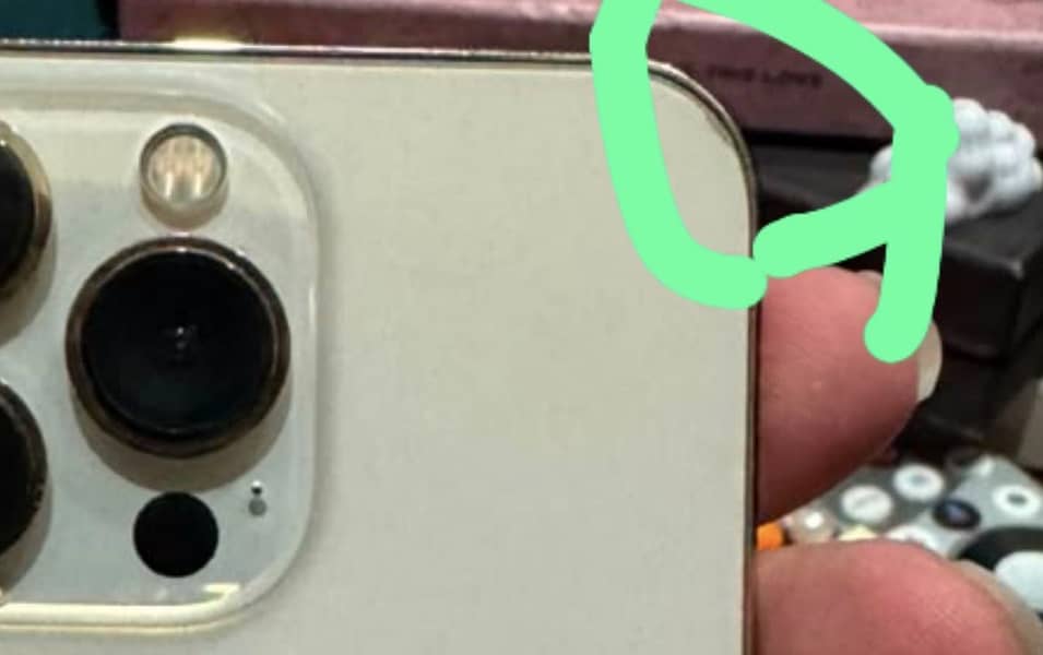 Apple iPhone 13 Pro 8