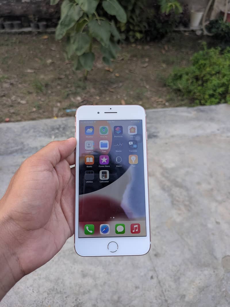 Apple iPhone 7 Plus 5