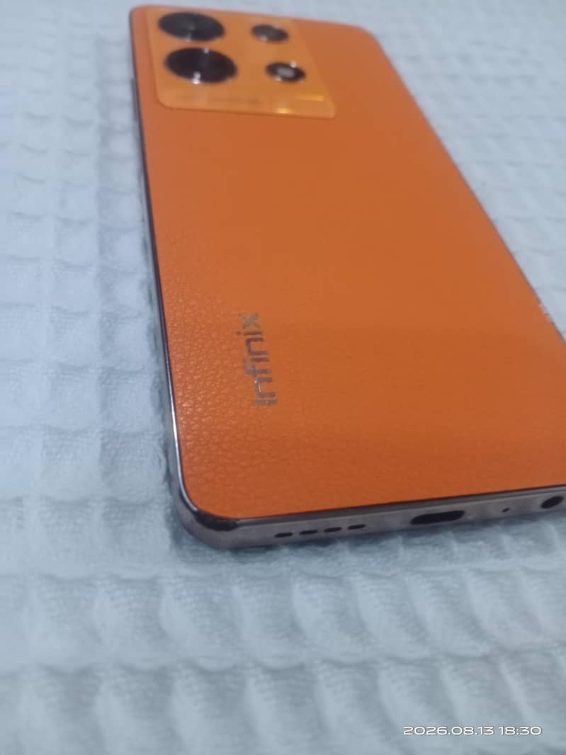 Infinix Note 30 1