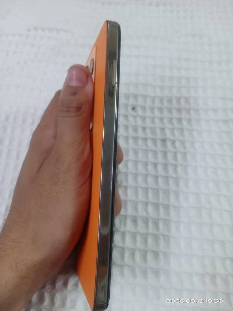 Infinix Note 30 6