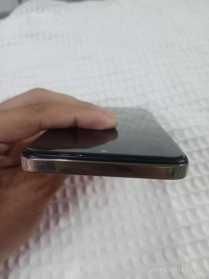 Infinix Note 30 8