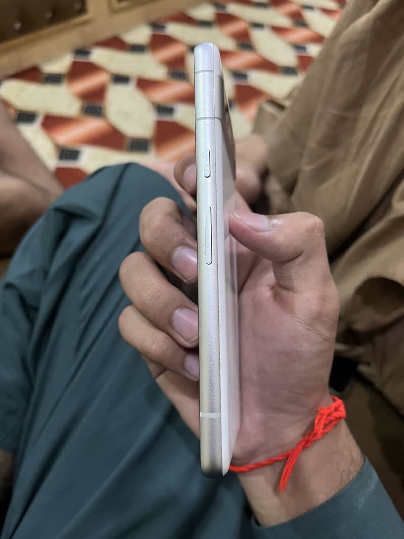 Google Pixel 7a 1