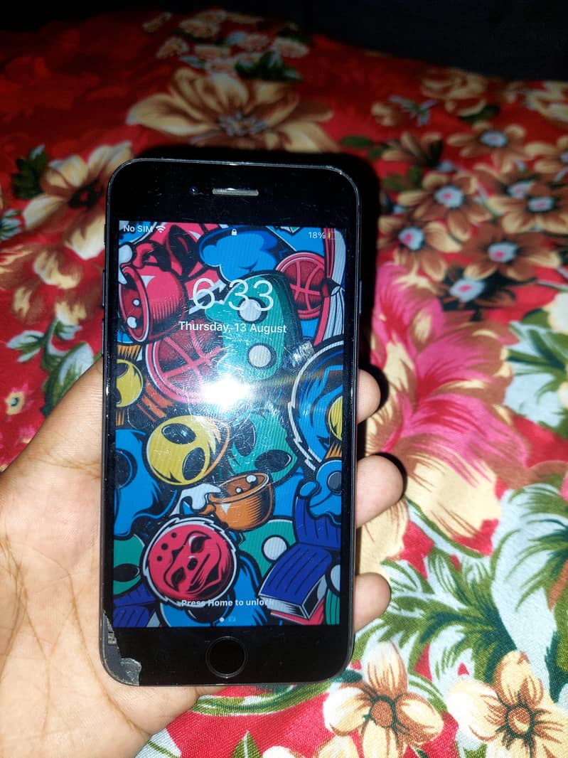 Apple iPhone 7 1