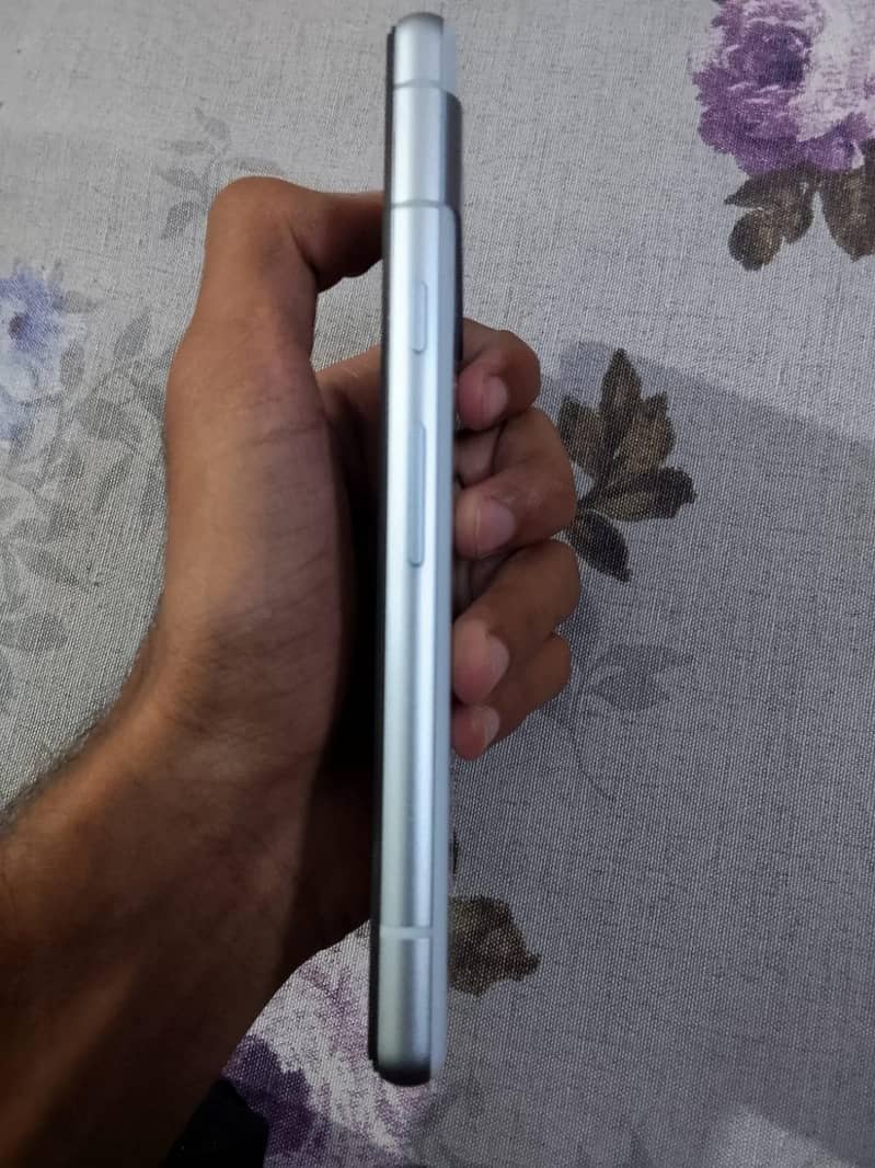 Google Pixel 7a 2
