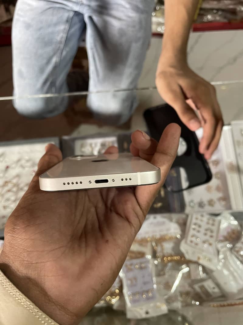 Apple iPhone 12 5