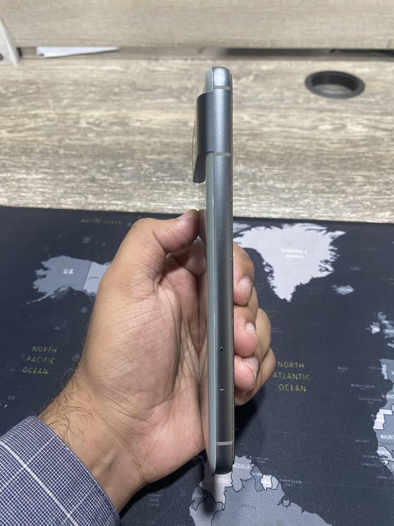 Google Pixel 8 1