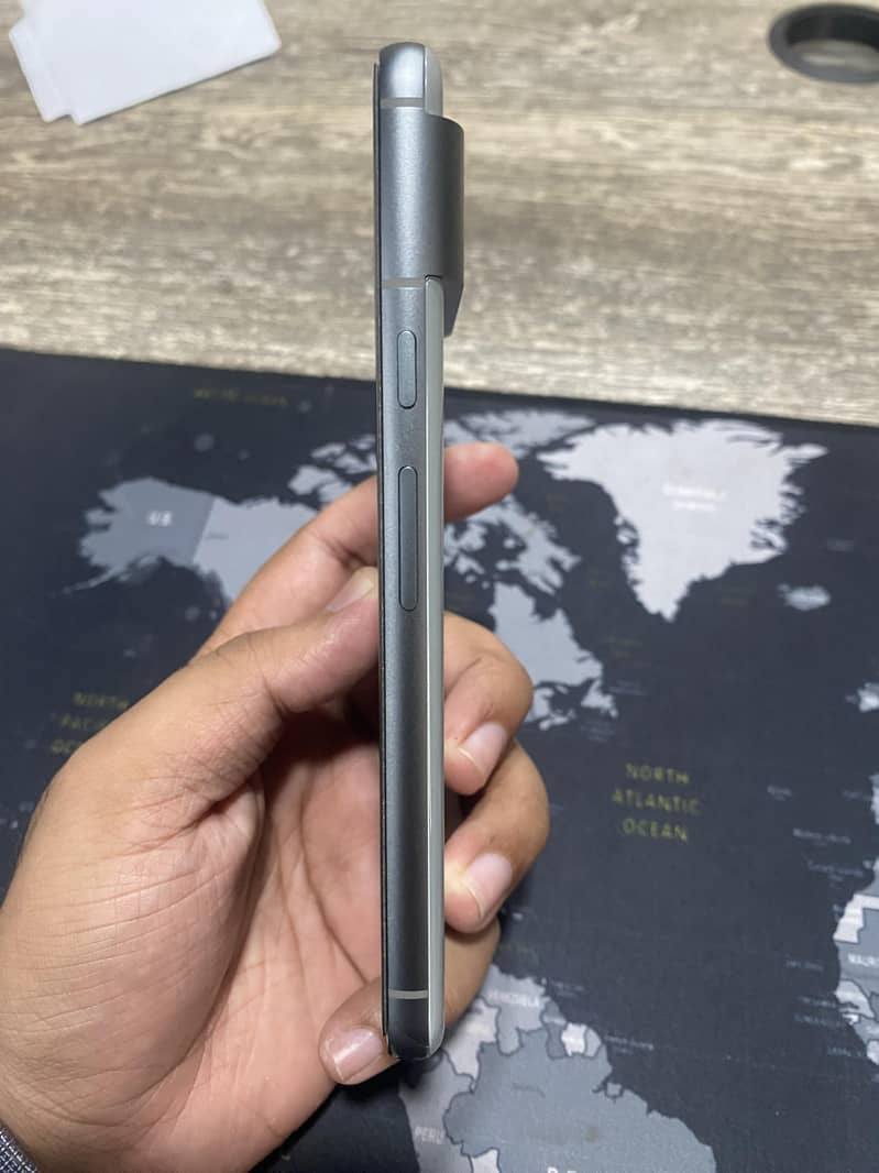 Google Pixel 8 2