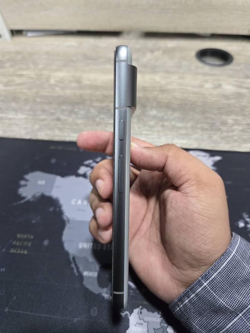 Google Pixel 8 14