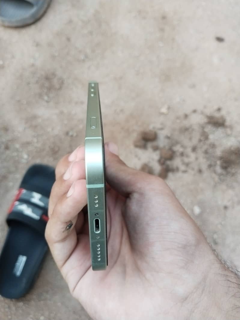 Apple iPhone 12 2
