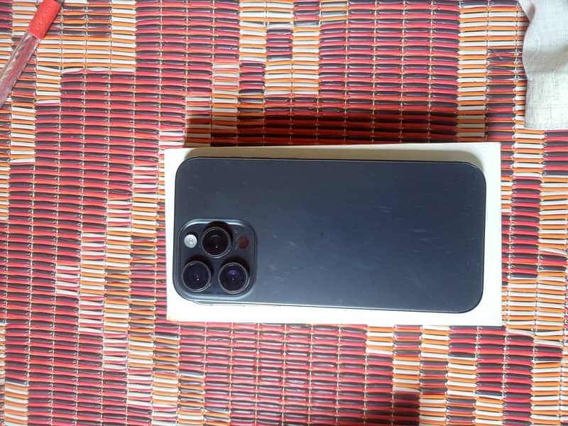 Apple iPhone 15 Pro Max 1