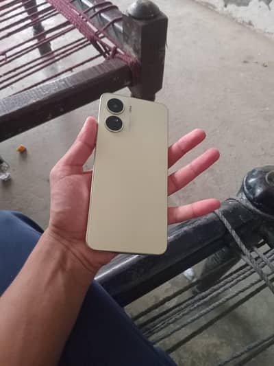 Vivo Y16