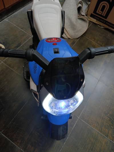 Electric scooter for kids