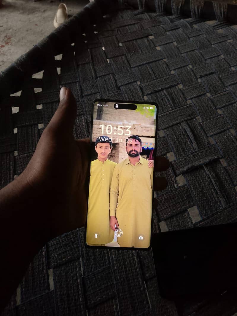 Tecno CAMON 30S 3