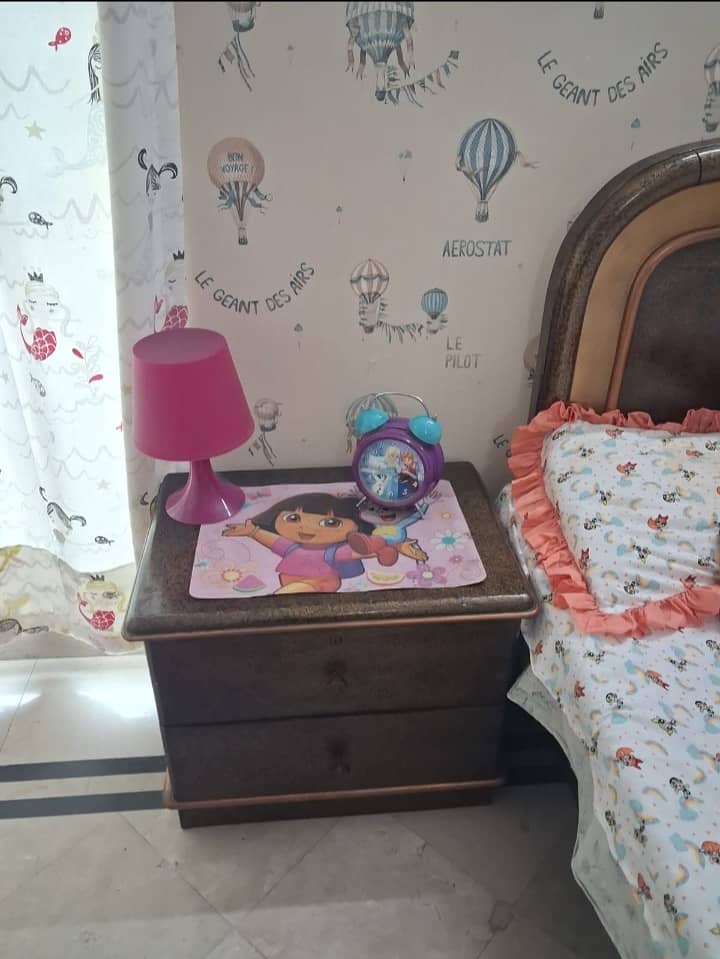 Bed with side tables 1