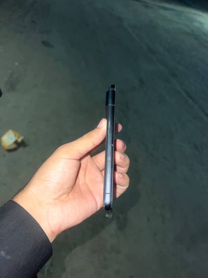 Google Pixel 8 1