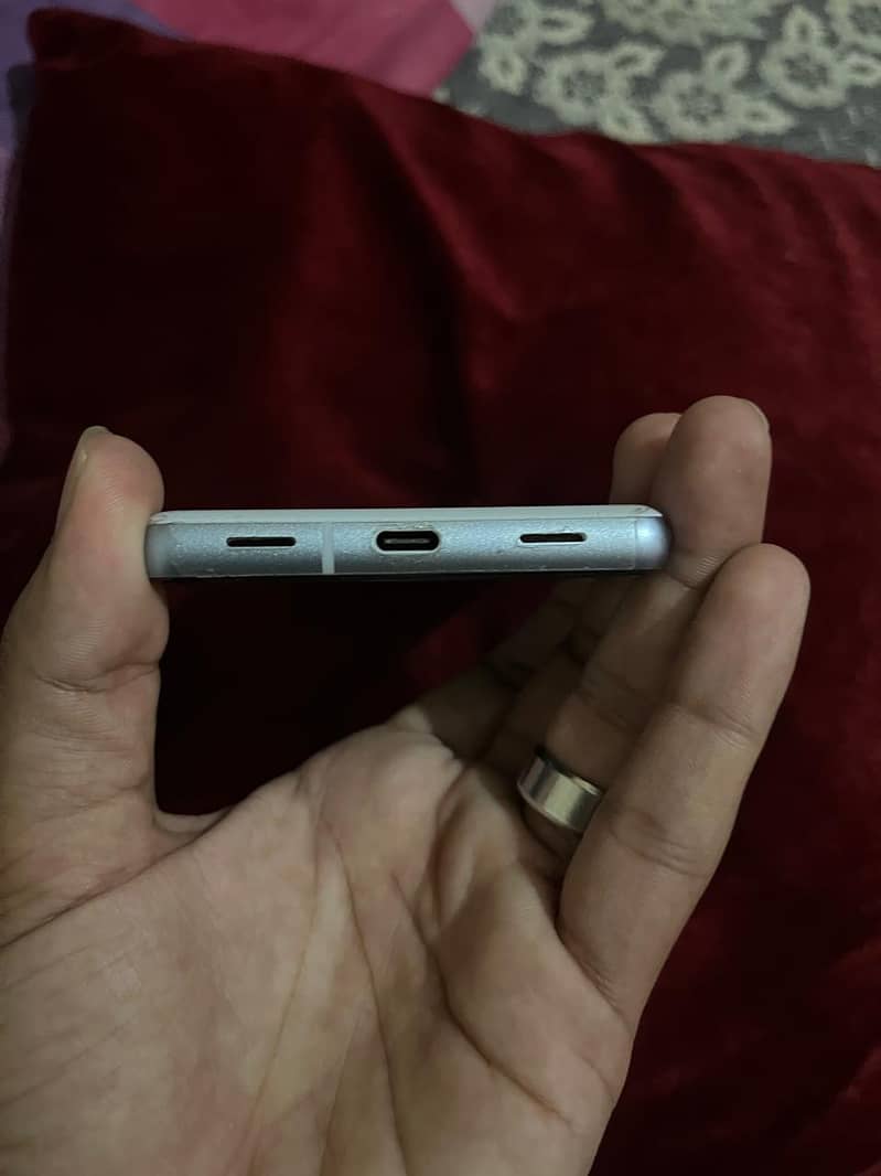 Google Pixel 7a 5