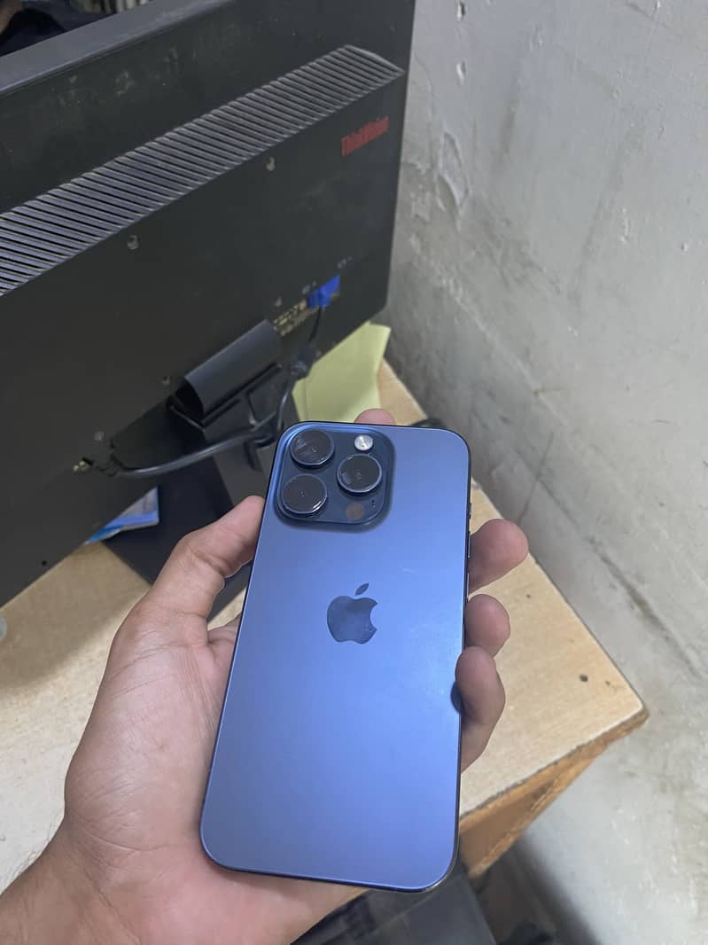 Apple iPhone 15 Pro 1