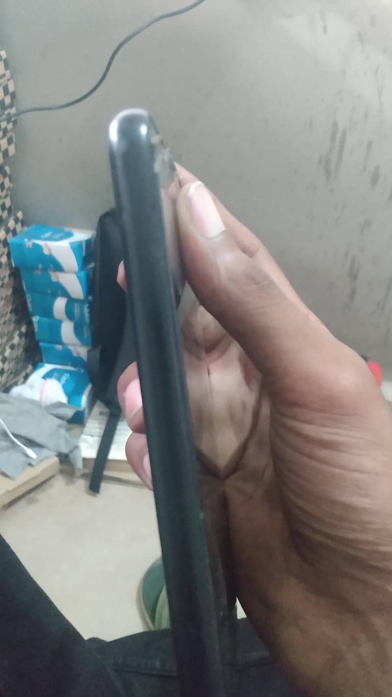 Google Pixel 4 3