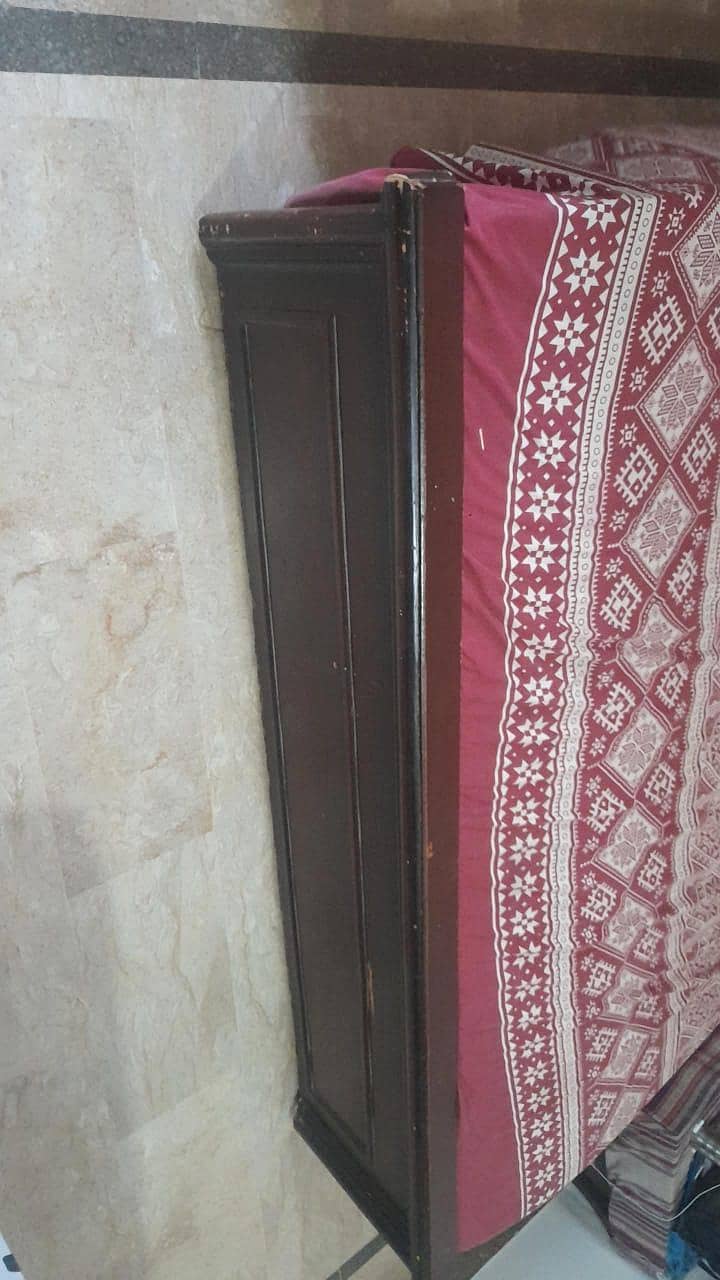 queen bed 0