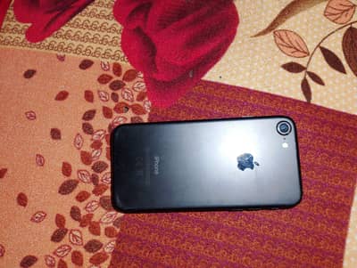 Apple iPhone 7