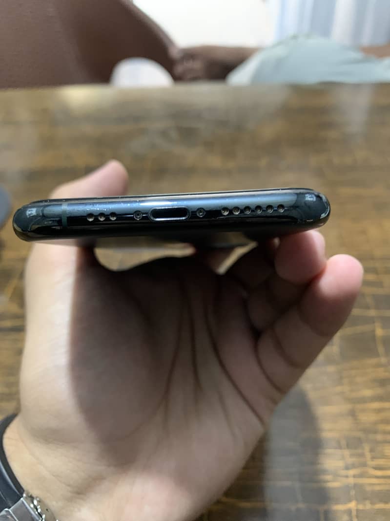 Apple iPhone 11 Pro 8