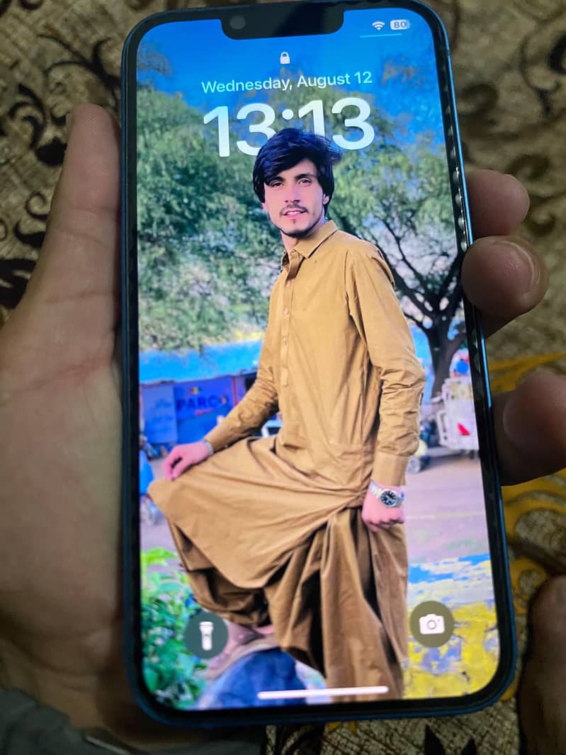 Apple iPhone 13 2