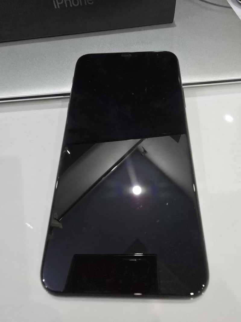 Apple iPhone 11 Pro Max 1