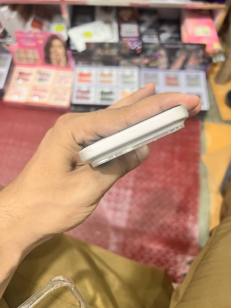 Apple iPhone 17 Pro Max 1