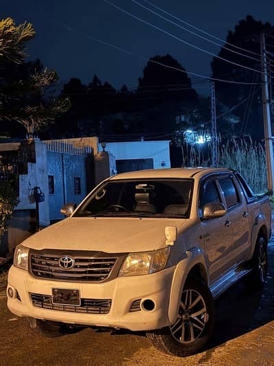 Toyota Hilux 2015