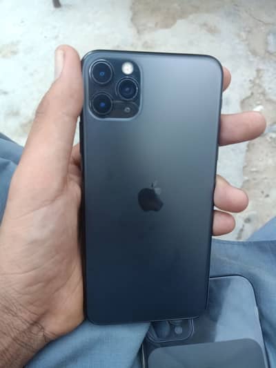Apple iPhone 11 Pro Max 64 gb 72% battery health Exchange possible