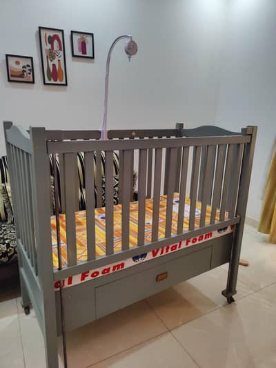 baby cot