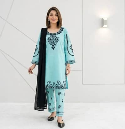 Blue Embroidered Cotton Lawn 3 Pcs Suit
