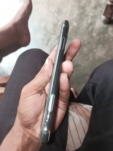 Apple iPhone 11   03124235052 is number pr whatsapp kre