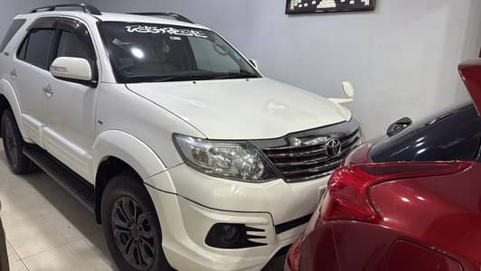 Toyota Fortuner TRD Sportivo 2.7L Petrol 2016 | First Owner | Home Use