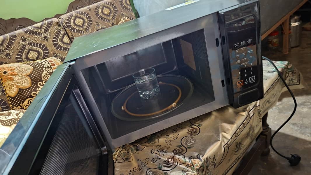 Microwave 1