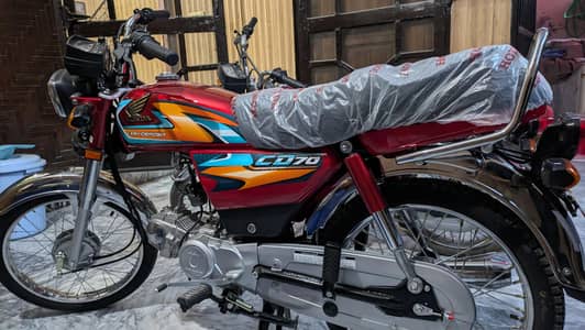 Honda CD 70 Brand New 2027 steaker