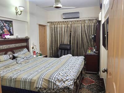 AHMED ARCADE FLAT FOR SALE IN GULSHAN E IQBAL BLOCK 6