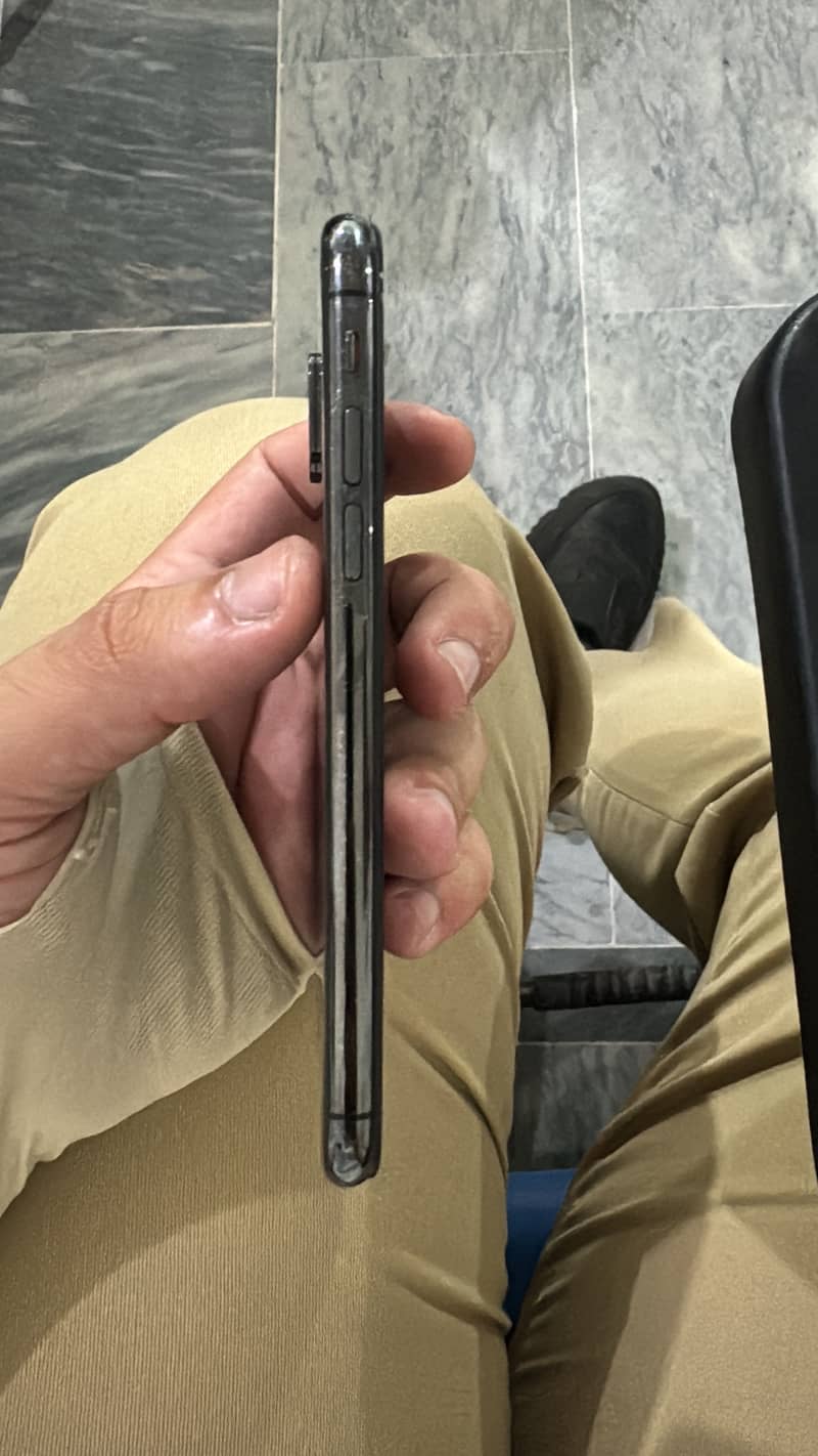 Iphone X 4