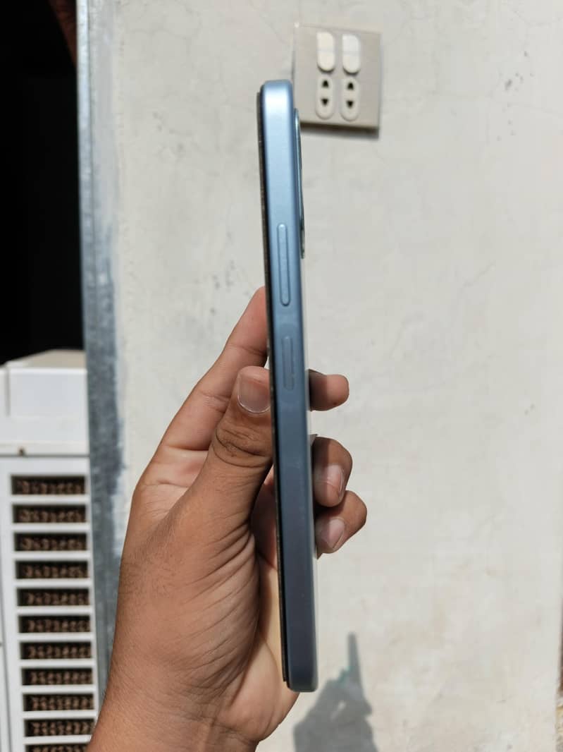 OPPO A6 4